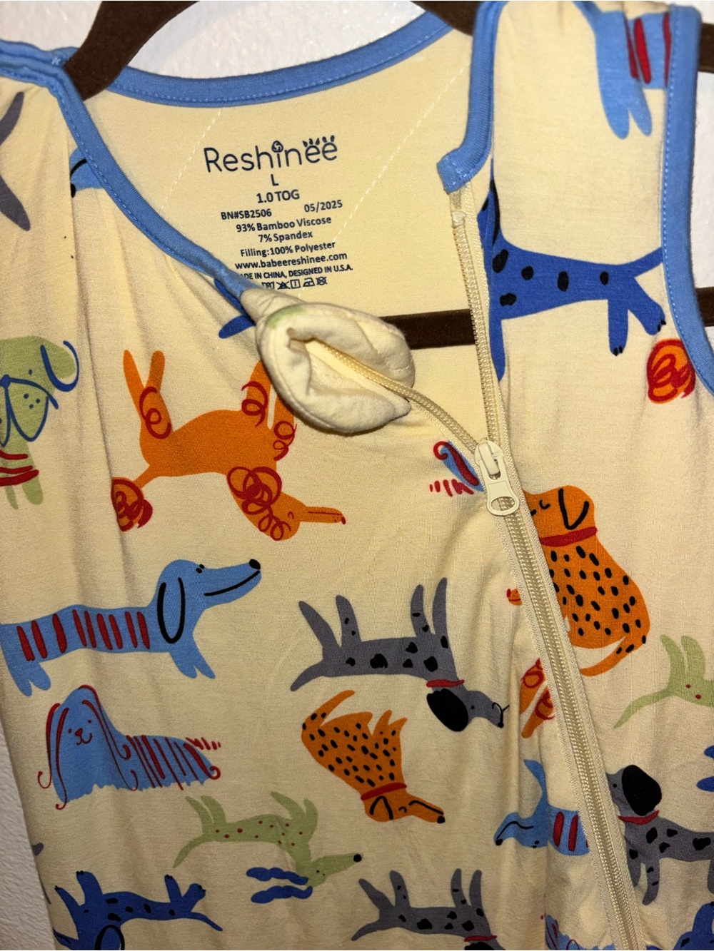 Reshinee Baby Sleep Sack in Cream with Colorful Dog Print NWOT - Picture 4 of 6